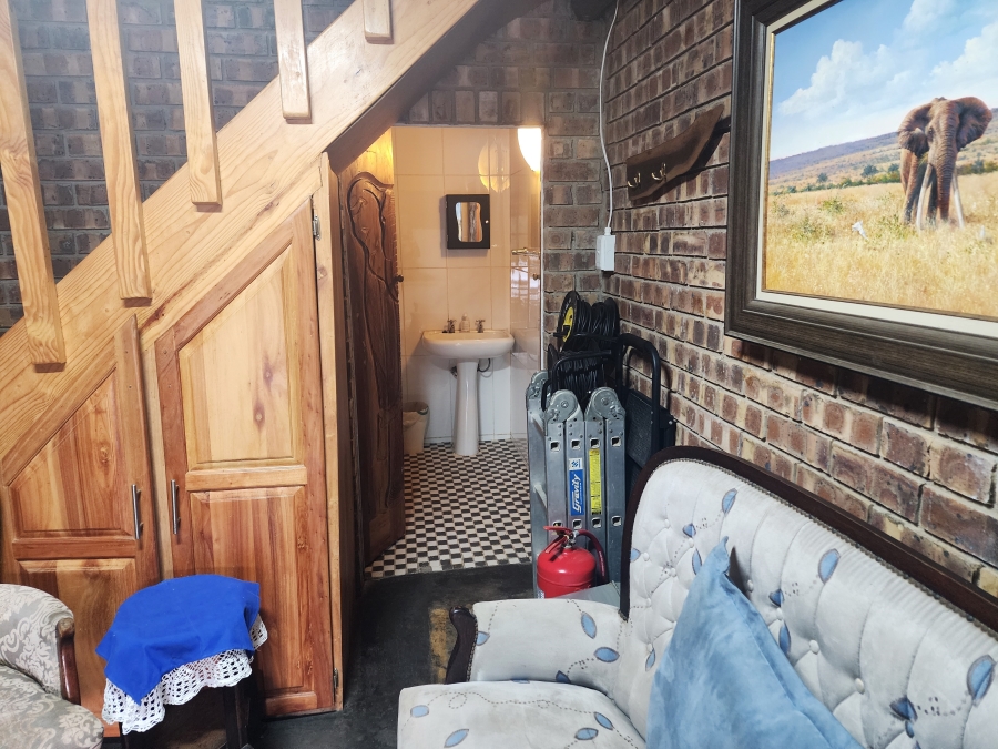 2 Bedroom Property for Sale in Marloth Park Mpumalanga