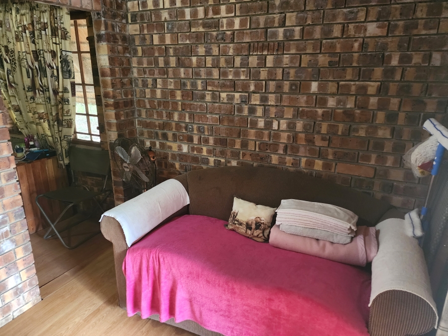 2 Bedroom Property for Sale in Marloth Park Mpumalanga