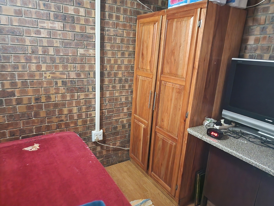 2 Bedroom Property for Sale in Marloth Park Mpumalanga