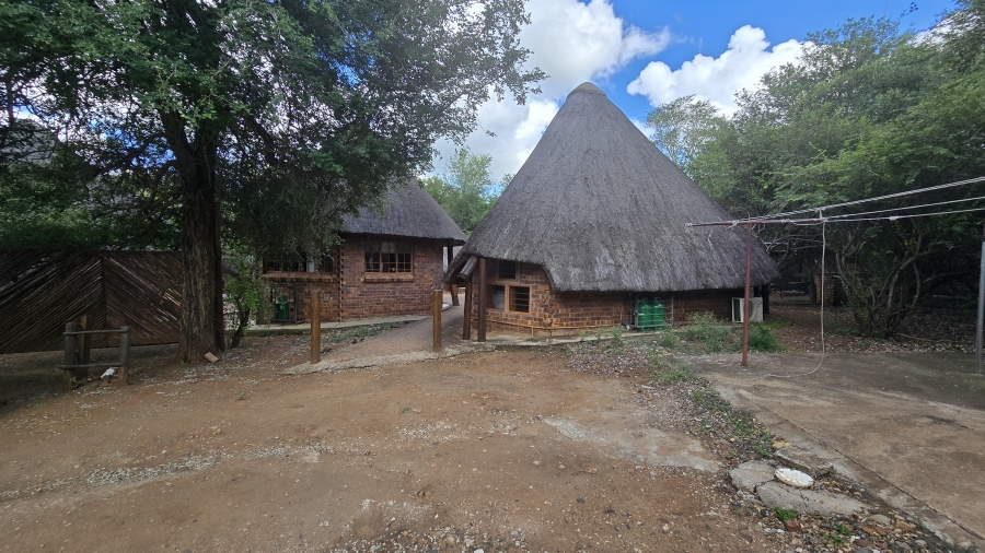 2 Bedroom Property for Sale in Marloth Park Mpumalanga
