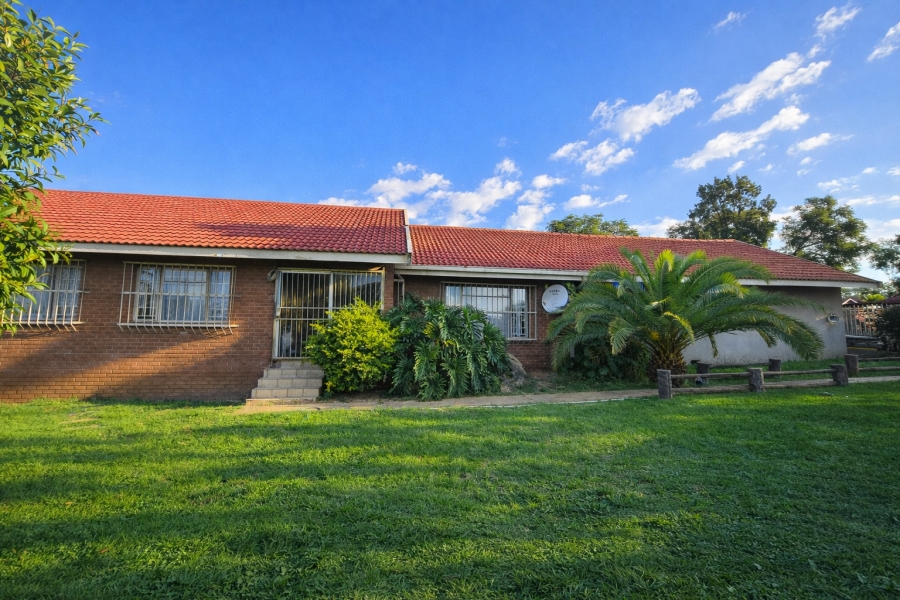5 Bedroom Property for Sale in Duvha Park Ext 1 Mpumalanga