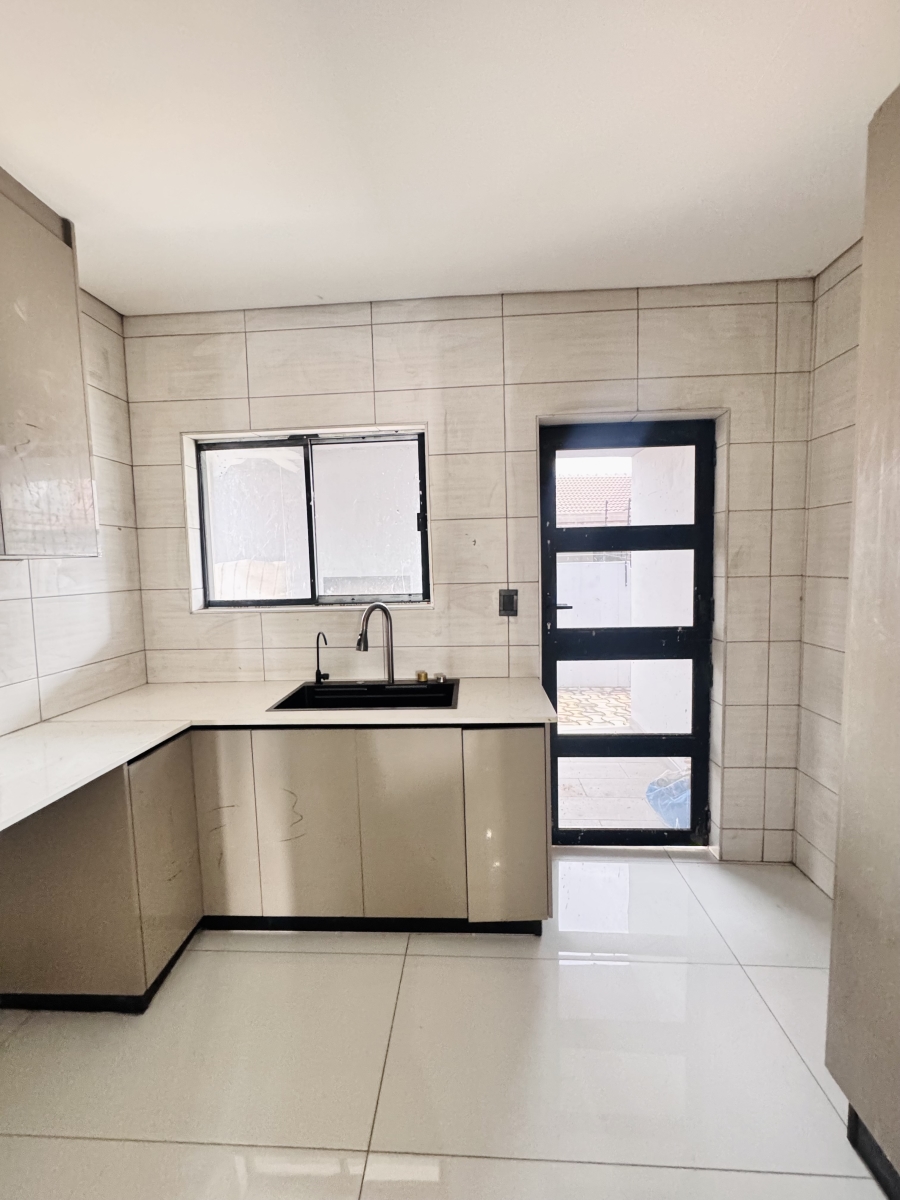 4 Bedroom Property for Sale in Aerorand Mpumalanga