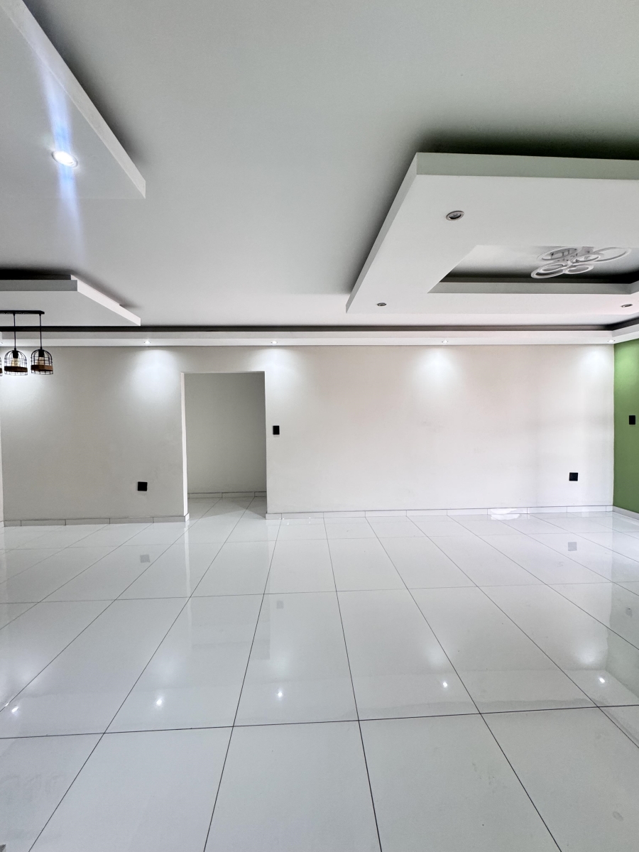 4 Bedroom Property for Sale in Aerorand Mpumalanga