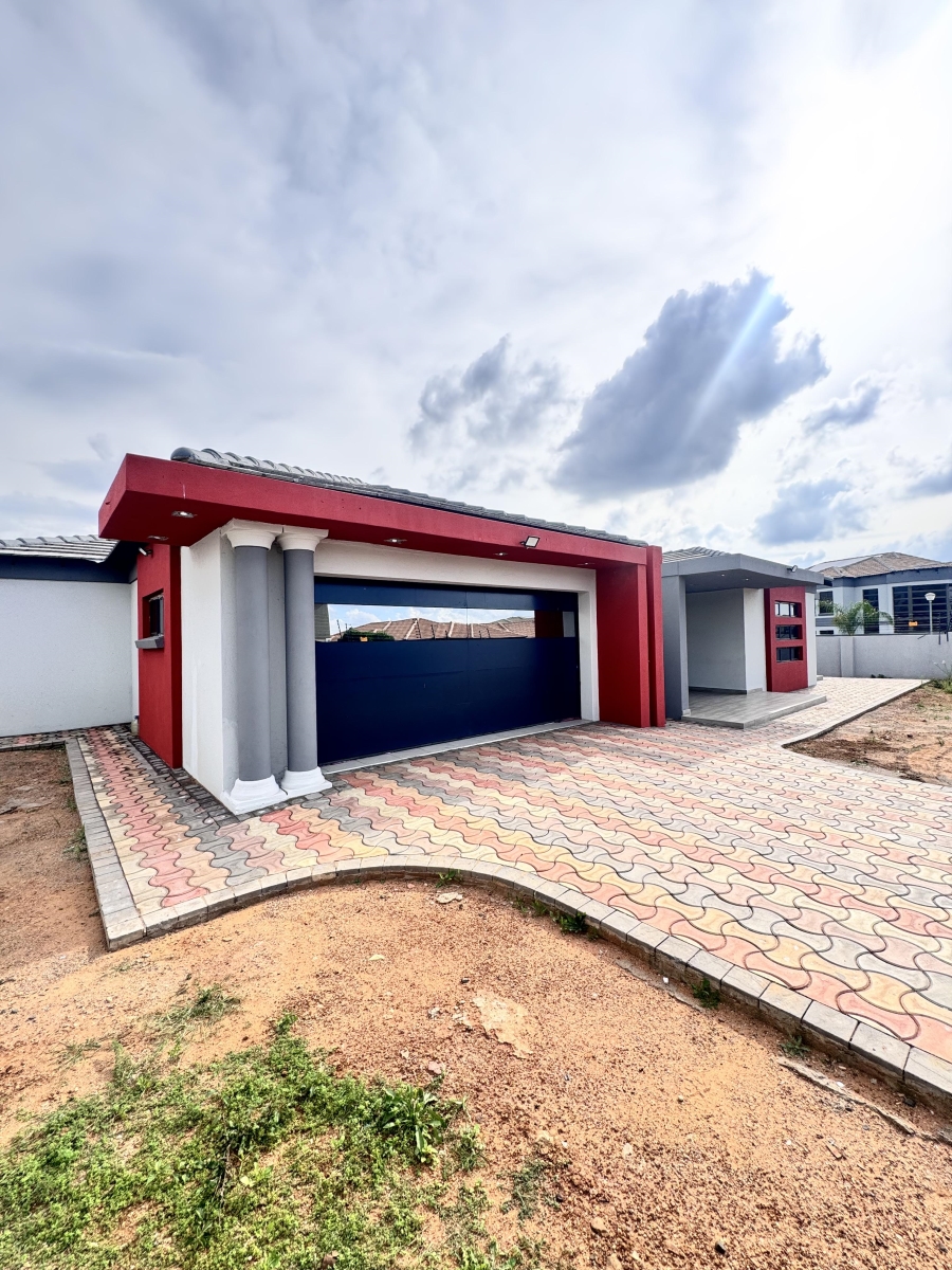 4 Bedroom Property for Sale in Aerorand Mpumalanga