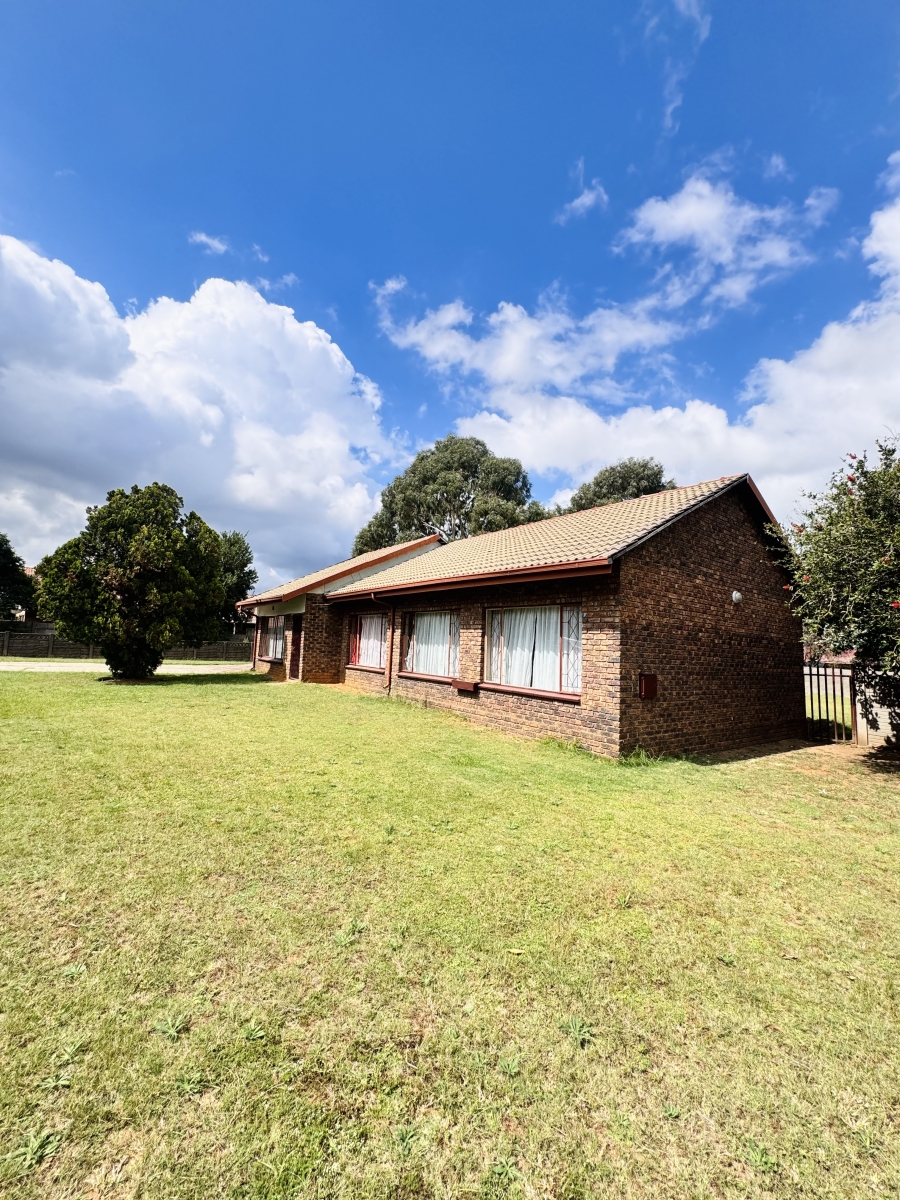 3 Bedroom Property for Sale in Tasbet Park Ext 2 Mpumalanga