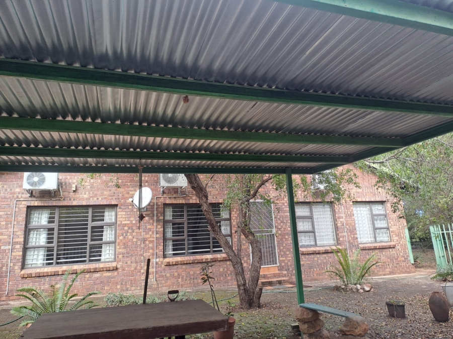 3 Bedroom Property for Sale in Marloth Park Mpumalanga