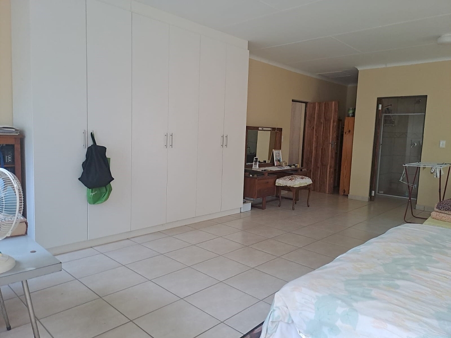 3 Bedroom Property for Sale in Marloth Park Mpumalanga