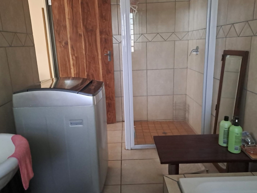3 Bedroom Property for Sale in Marloth Park Mpumalanga