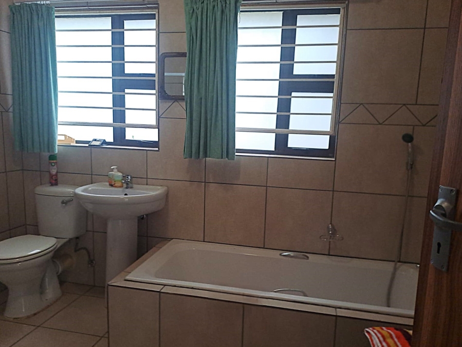 3 Bedroom Property for Sale in Marloth Park Mpumalanga