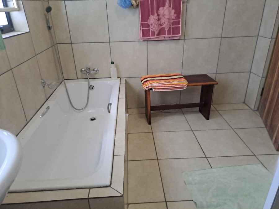 3 Bedroom Property for Sale in Marloth Park Mpumalanga