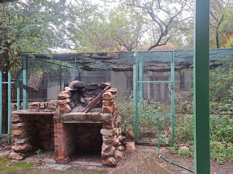 3 Bedroom Property for Sale in Marloth Park Mpumalanga