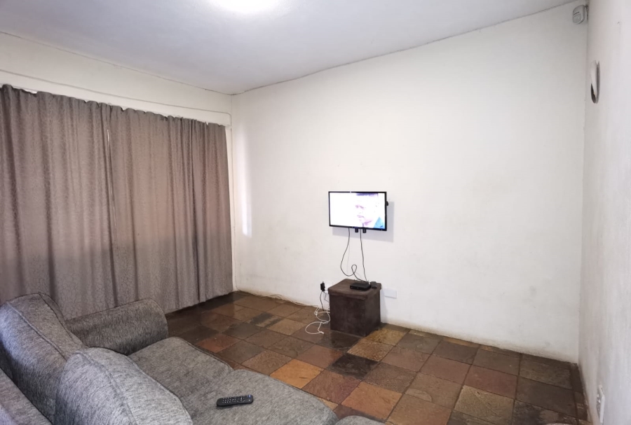 To Let 2 Bedroom Property for Rent in West Acres Mpumalanga