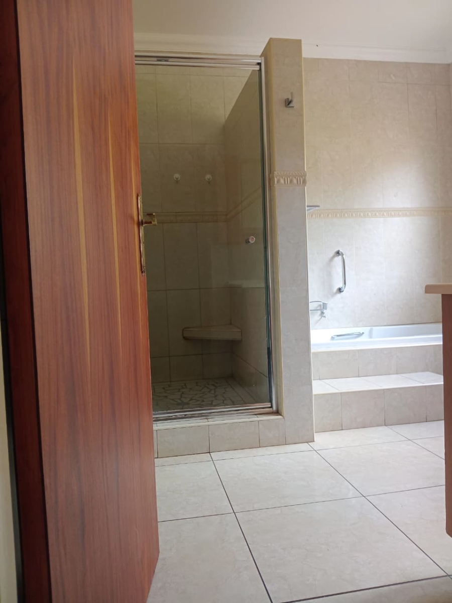 5 Bedroom Property for Sale in Die Heuwel Mpumalanga