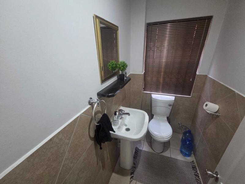 To Let Commercial Property for Rent in Ben Fleur Mpumalanga