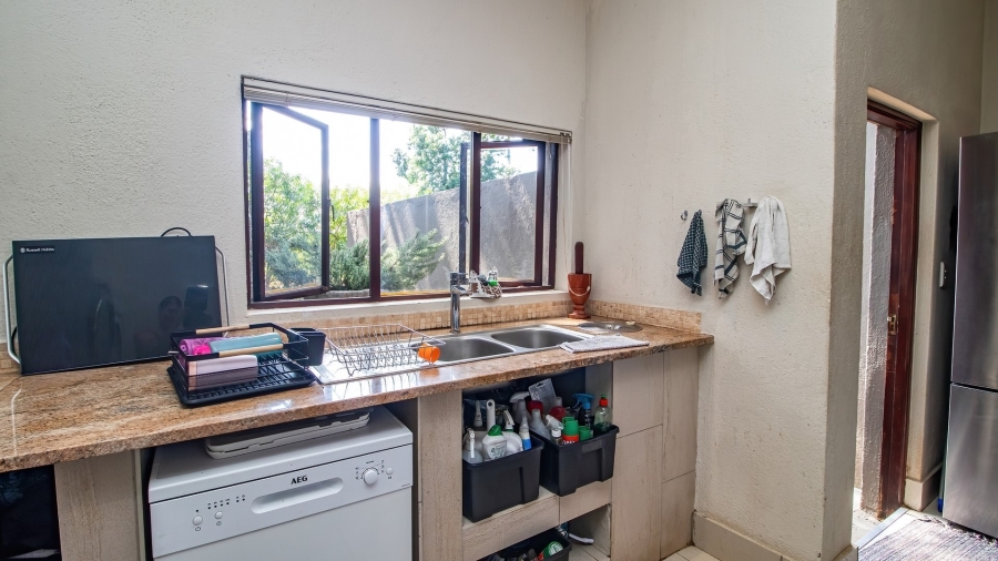 5 Bedroom Property for Sale in White River Estates Mpumalanga