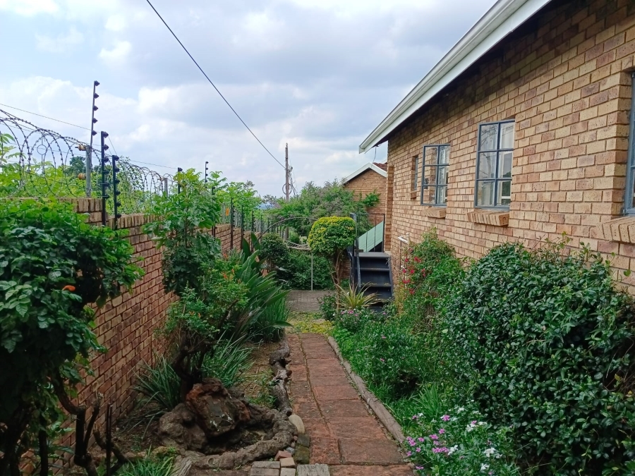 3 Bedroom Property for Sale in West Acres Mpumalanga