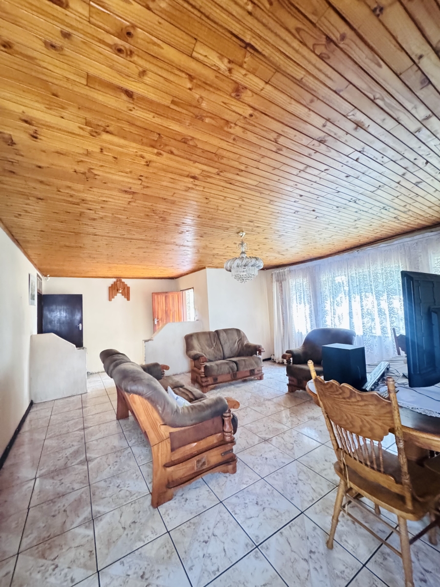 3 Bedroom Property for Sale in Witbank Ext 8 Mpumalanga