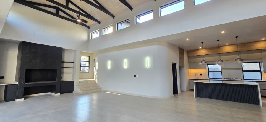 4 Bedroom Property for Sale in The Rest Nature Estate Mpumalanga