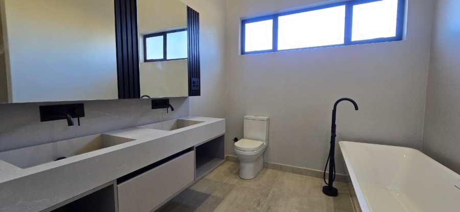 4 Bedroom Property for Sale in The Rest Nature Estate Mpumalanga