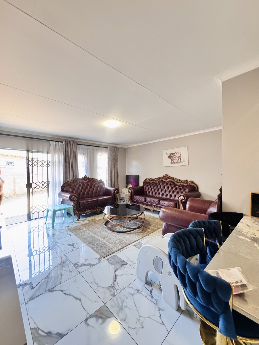 3 Bedroom Property for Sale in Witbank Ext 10 Mpumalanga