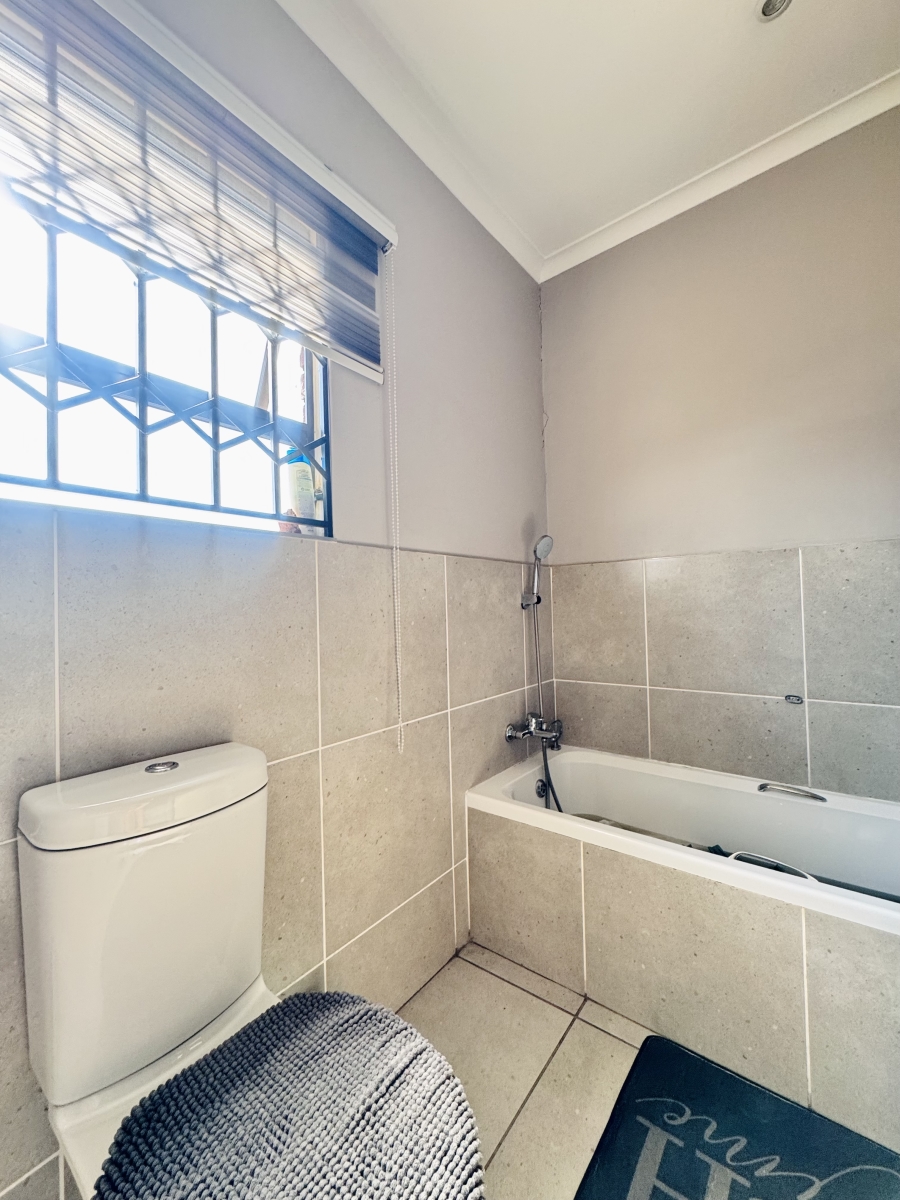 3 Bedroom Property for Sale in Witbank Ext 10 Mpumalanga