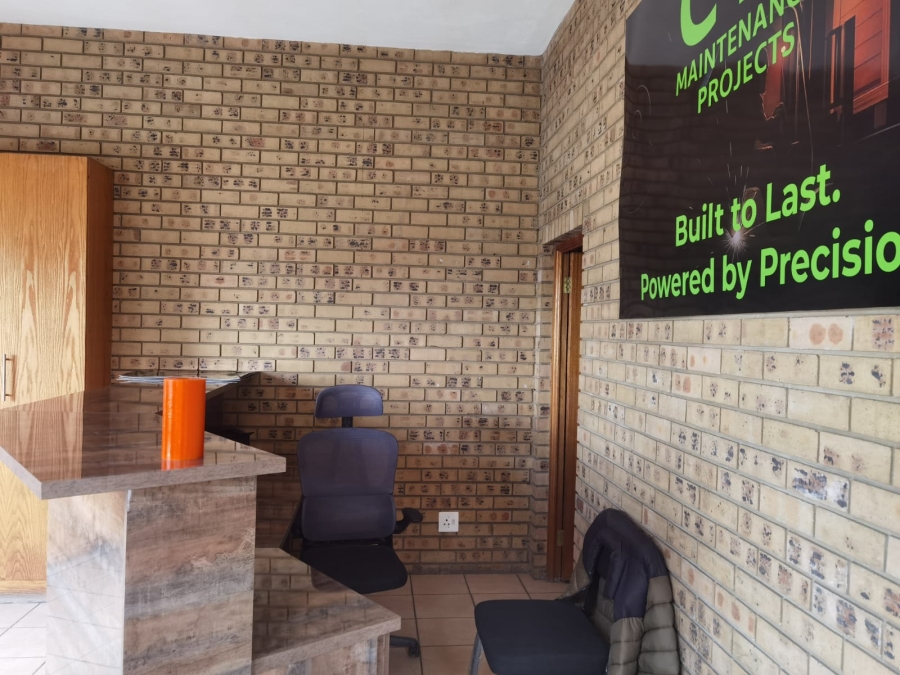 Commercial Property for Sale in Witbank Ext 8 Mpumalanga
