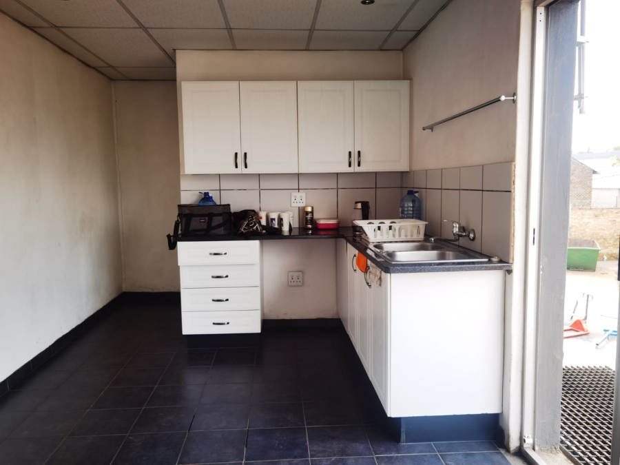 Commercial Property for Sale in Witbank Ext 8 Mpumalanga