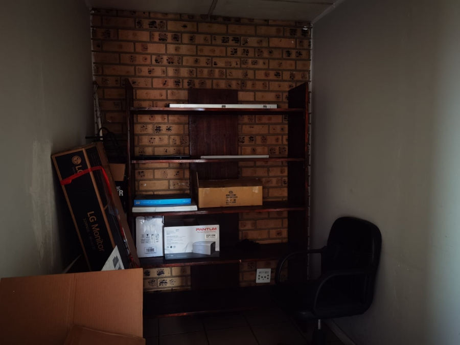Commercial Property for Sale in Witbank Ext 8 Mpumalanga