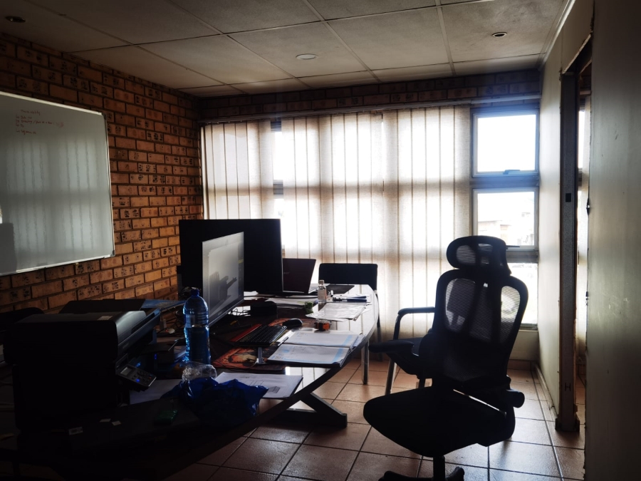 Commercial Property for Sale in Witbank Ext 8 Mpumalanga