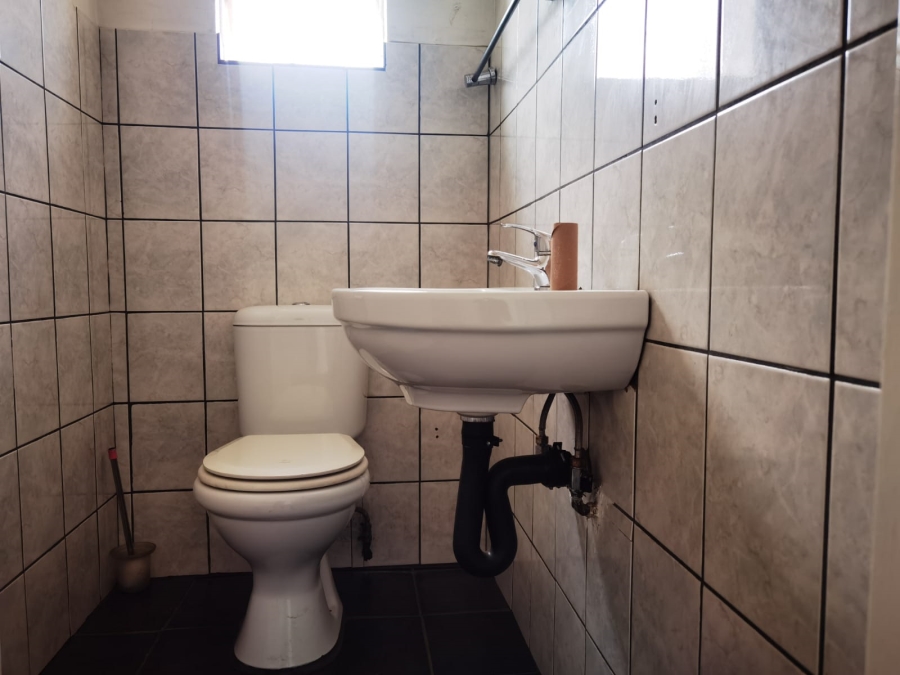 Commercial Property for Sale in Witbank Ext 8 Mpumalanga