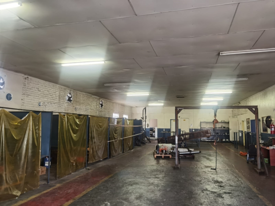 Commercial Property for Sale in Witbank Ext 8 Mpumalanga