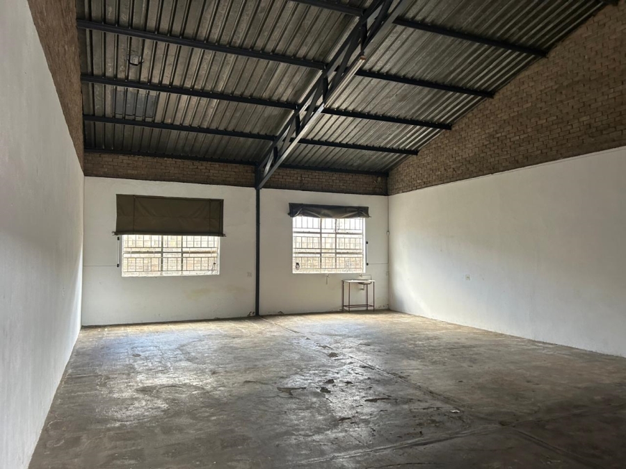 To Let Commercial Property for Rent in White River Mpumalanga