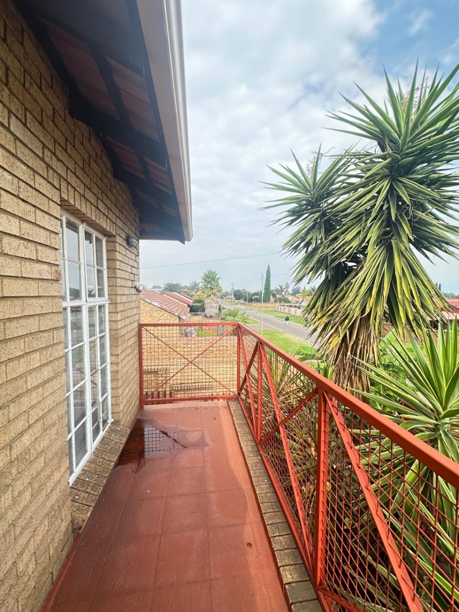 3 Bedroom Property for Sale in Reyno Ridge Mpumalanga
