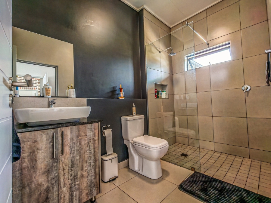 2 Bedroom Property for Sale in Riverside Park Mpumalanga