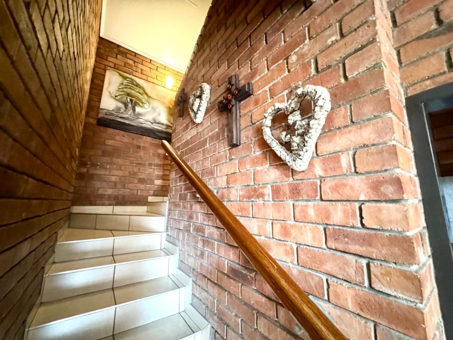 2 Bedroom Property for Sale in Secunda Mpumalanga