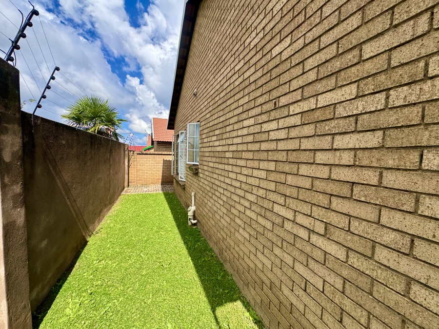 2 Bedroom Property for Sale in Reyno Ridge Mpumalanga