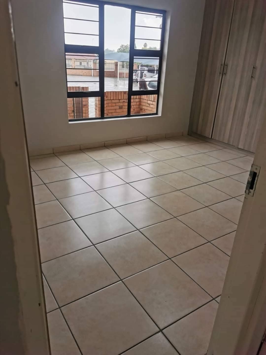 To Let 2 Bedroom Property for Rent in Trichardt Mpumalanga
