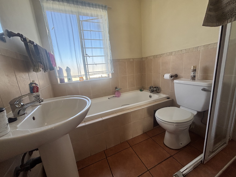 2 Bedroom Property for Sale in Reyno Ridge Mpumalanga