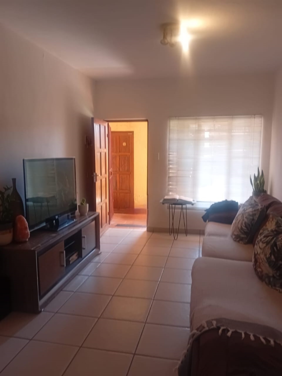 2 Bedroom Property for Sale in Orchard View Mpumalanga