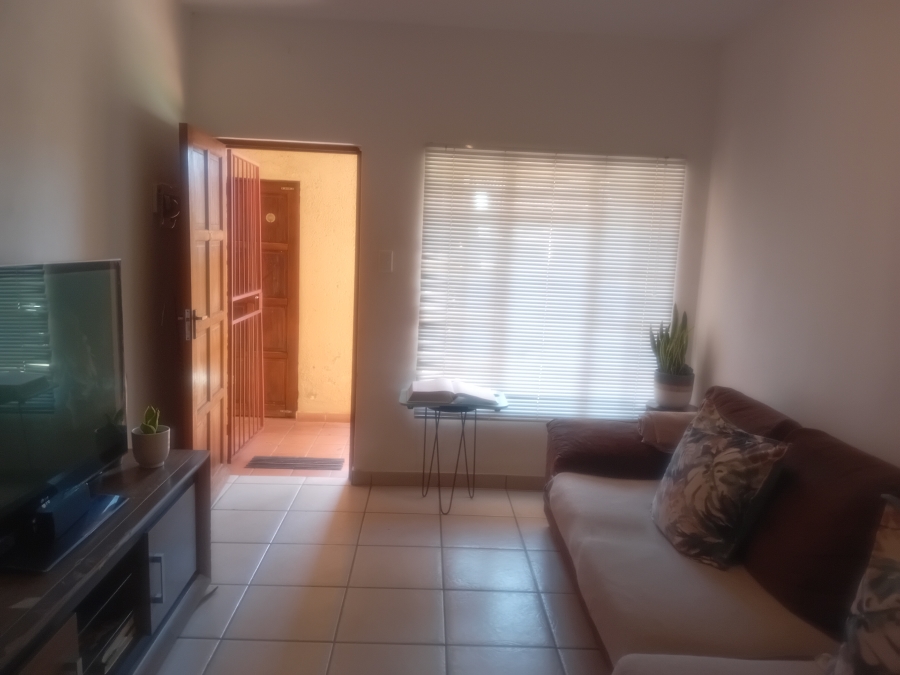 2 Bedroom Property for Sale in Orchard View Mpumalanga