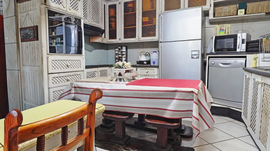 3 Bedroom Property for Sale in Marloth Park Mpumalanga