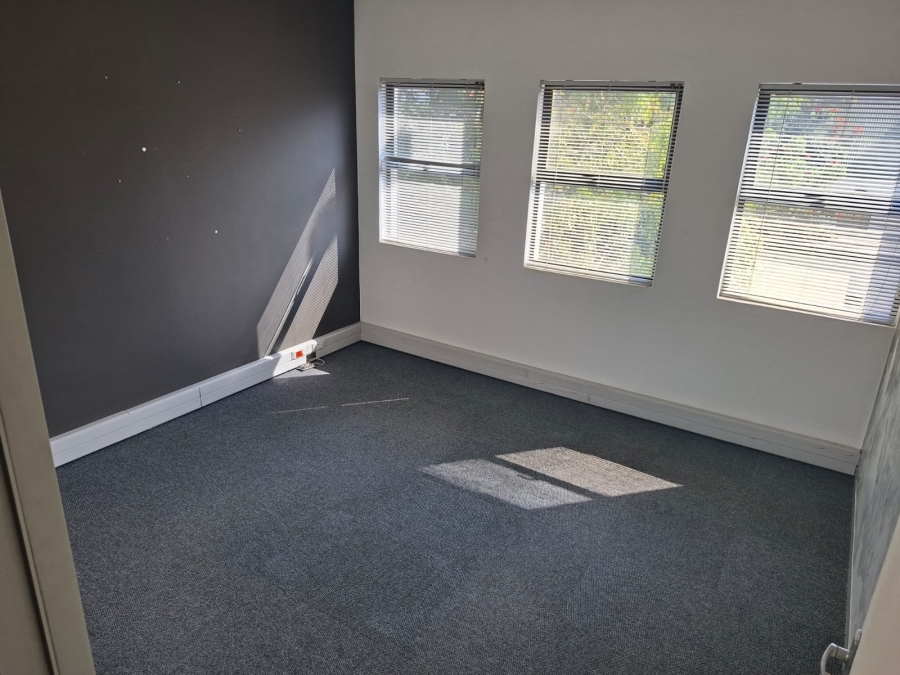 To Let Commercial Property for Rent in Sonheuwel Mpumalanga