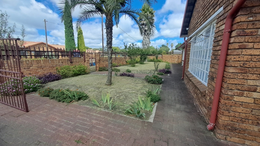 4 Bedroom Property for Sale in Leslie Mpumalanga
