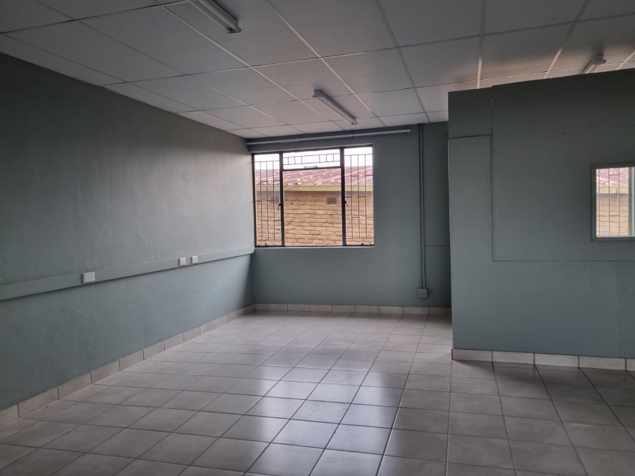 To Let Commercial Property for Rent in White River Mpumalanga