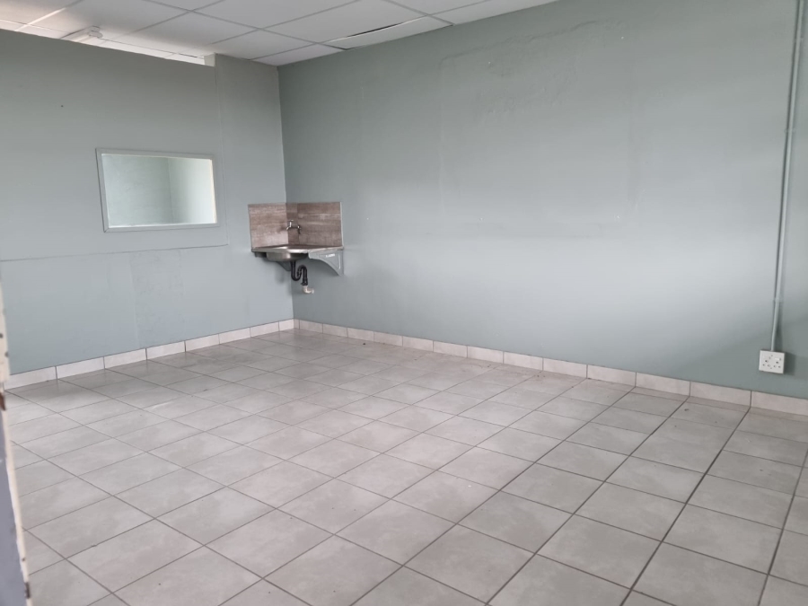 To Let Commercial Property for Rent in White River Mpumalanga