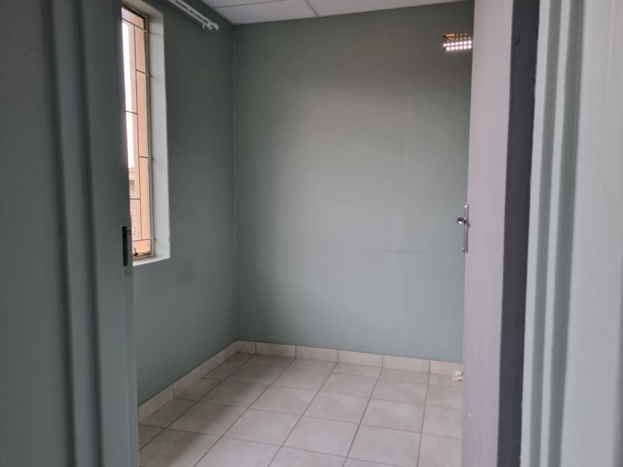 To Let Commercial Property for Rent in White River Mpumalanga