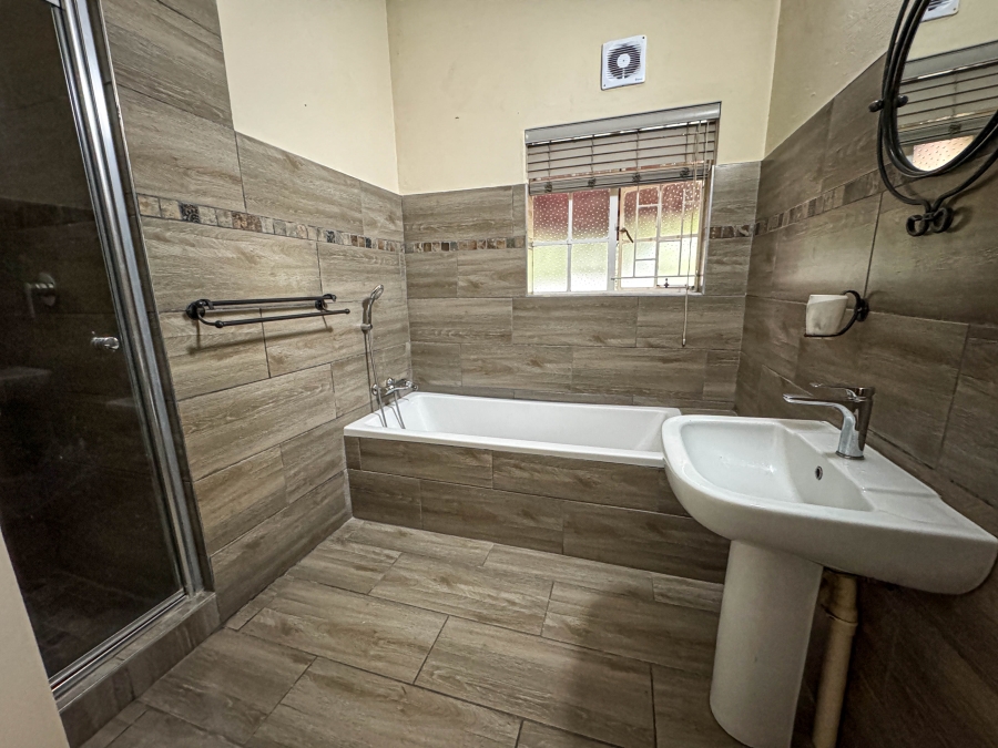 3 Bedroom Property for Sale in Sonheuwel Ext 1 Mpumalanga