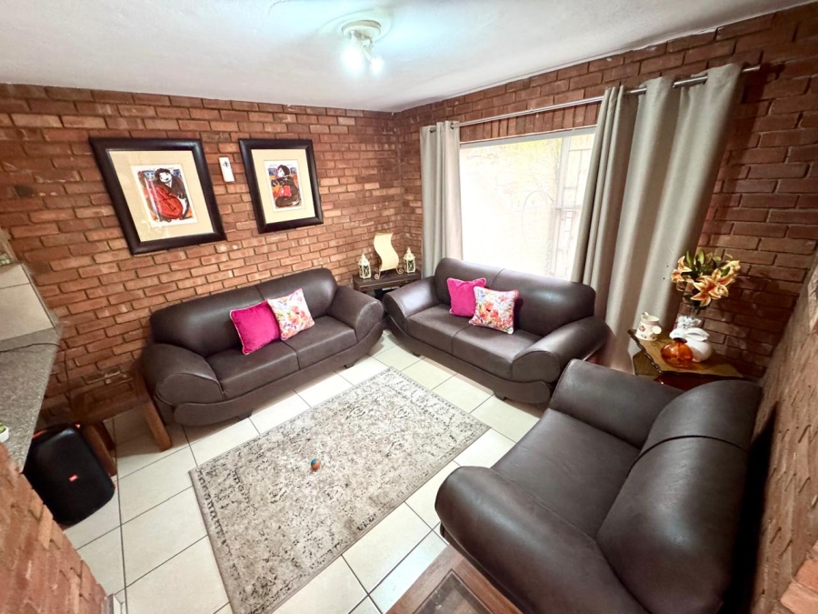 To Let 2 Bedroom Property for Rent in Secunda Mpumalanga