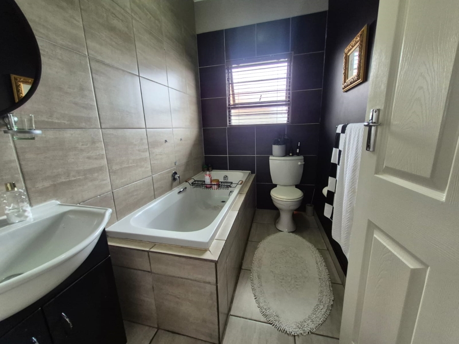 3 Bedroom Property for Sale in Terra Nova Mpumalanga