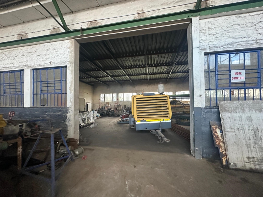 Commercial Property for Sale in Witbank Ext 8 Mpumalanga